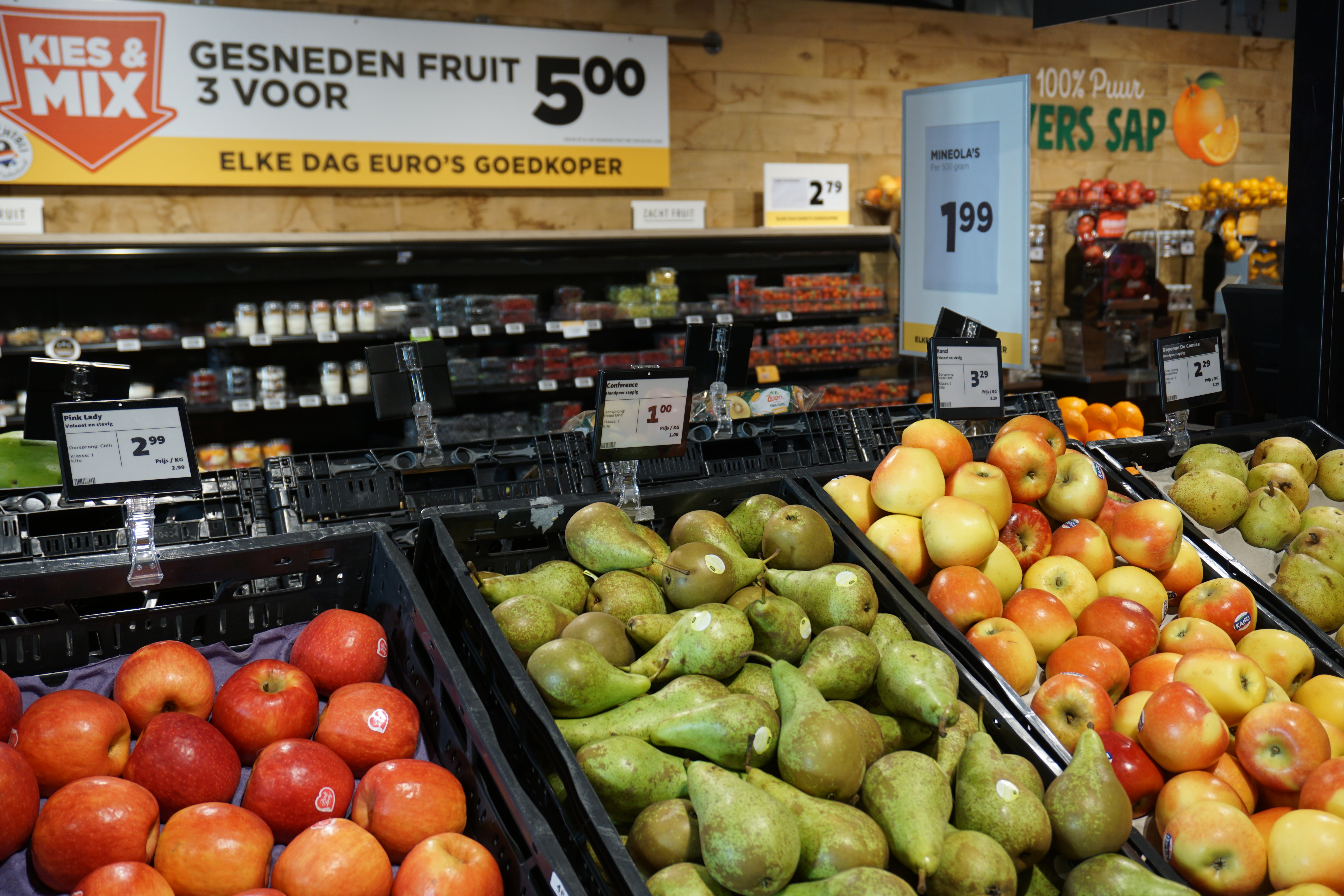 Jumbo installed Hanshow electronic shelf label in fresh fruit section